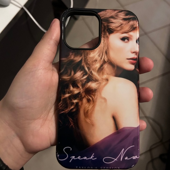 Taylor Swift speak now Taylor’s version phone case - Picture 1 of 3
